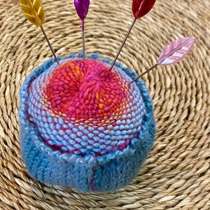 Off-loom Circle Weaving a Pincushion