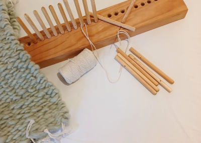 weaving on a peg loom easy beginners workshop